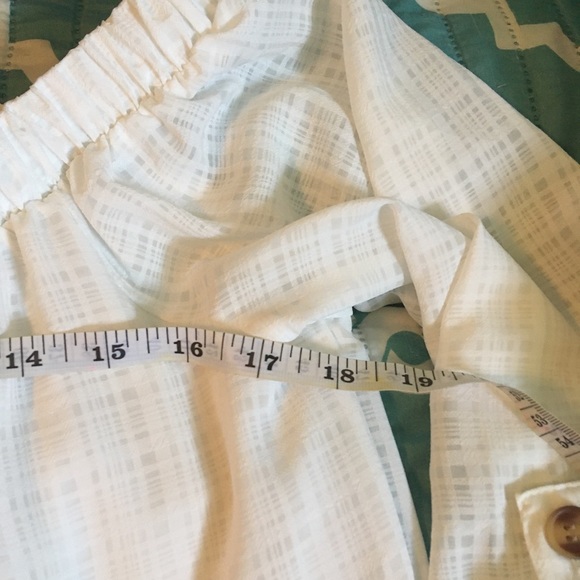 Ophelia Roe off the shoulder 3/4 sleeve white top - Picture 8 of 9